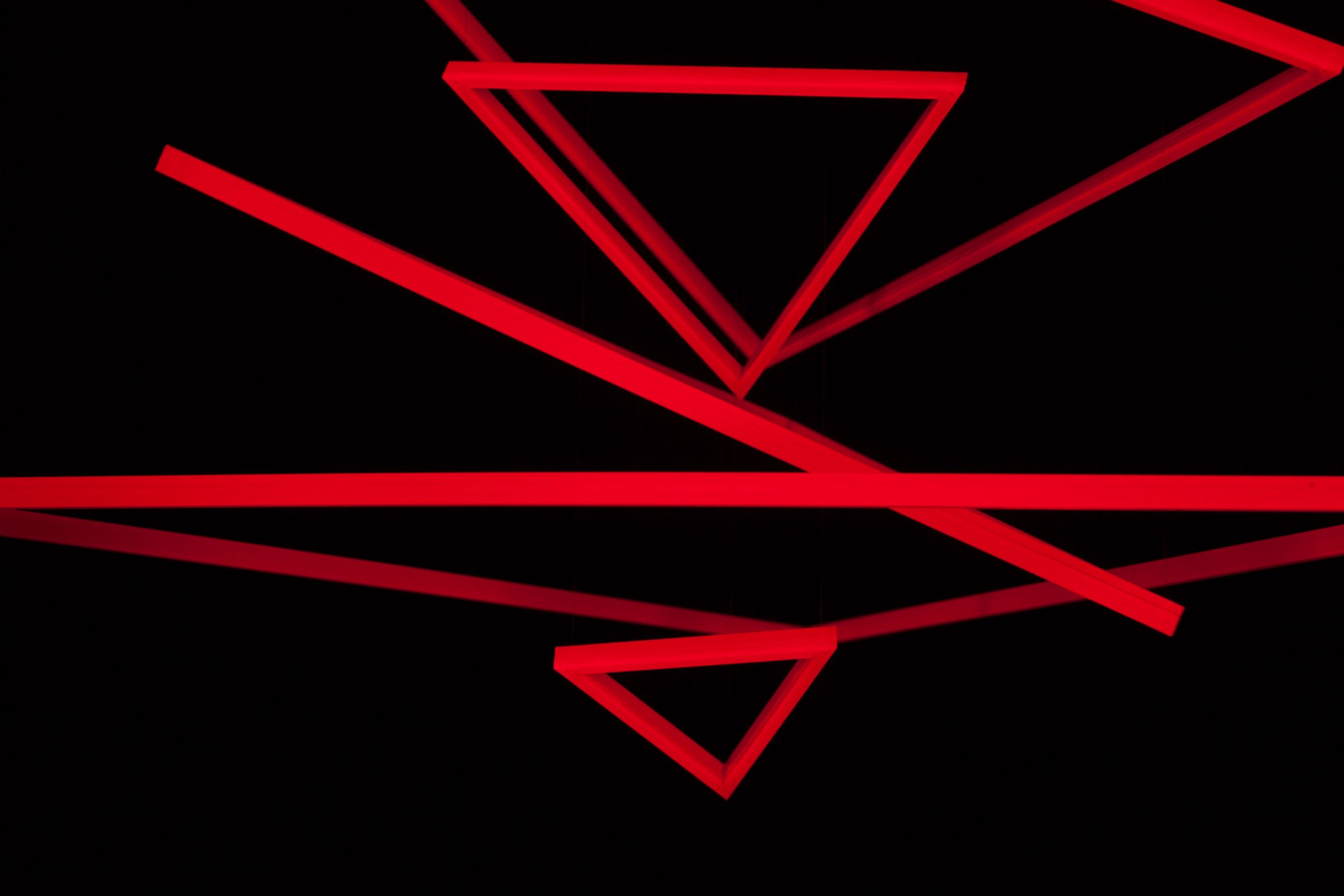 Trianguconcentricos_Rouge_Fluo_4.jpg