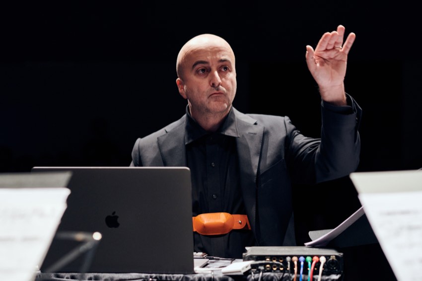 Jacopo Baboni Schilingi performing at Chanel